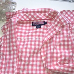 Vineyard vines pink and white button down  top